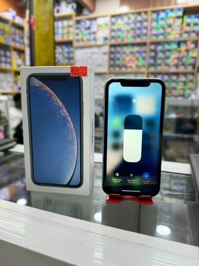 iPhone XR 64 Go Noir Débloqué