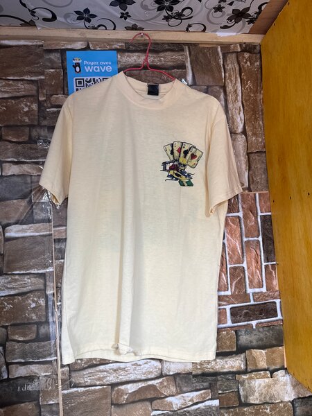 T-shirts avec imprimés uniques