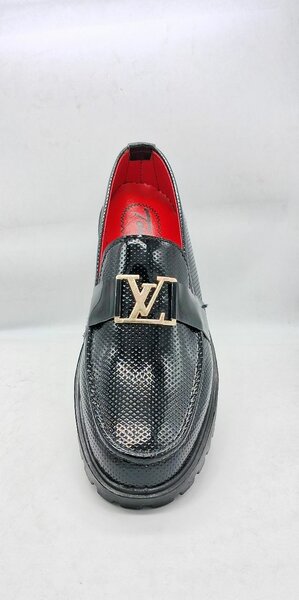 Man's Drees Shoes