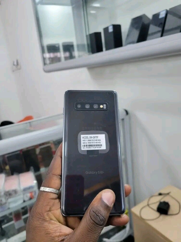 Samsung Galaxy S10+ Android