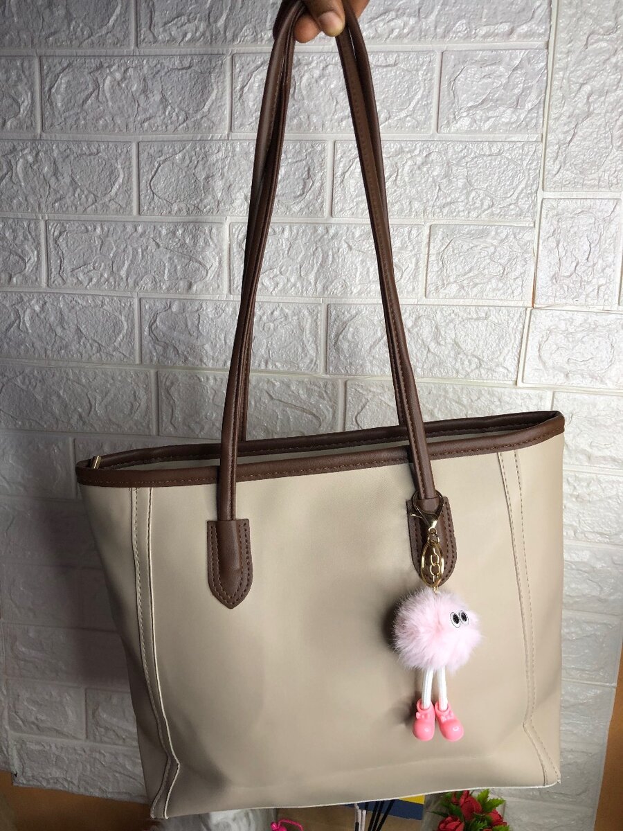 Leather tote bag