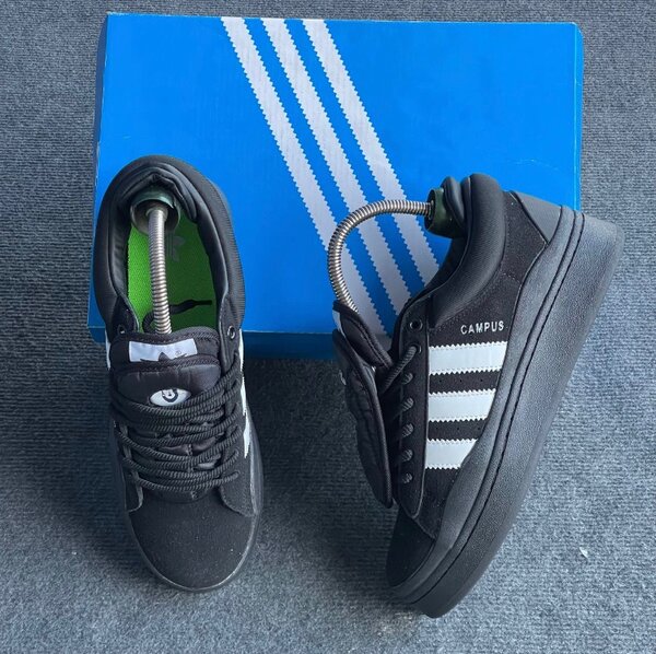 Adidas campus