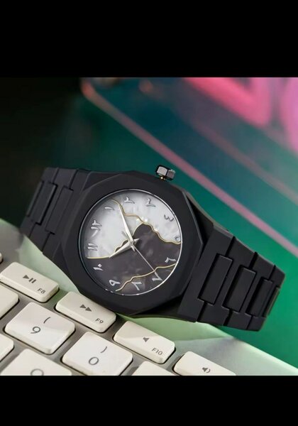 Montre Noire Élégante Homme