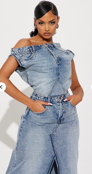 Robe en jean à épaules dénudées