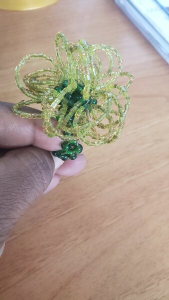 Bague en perles d'occasion vert