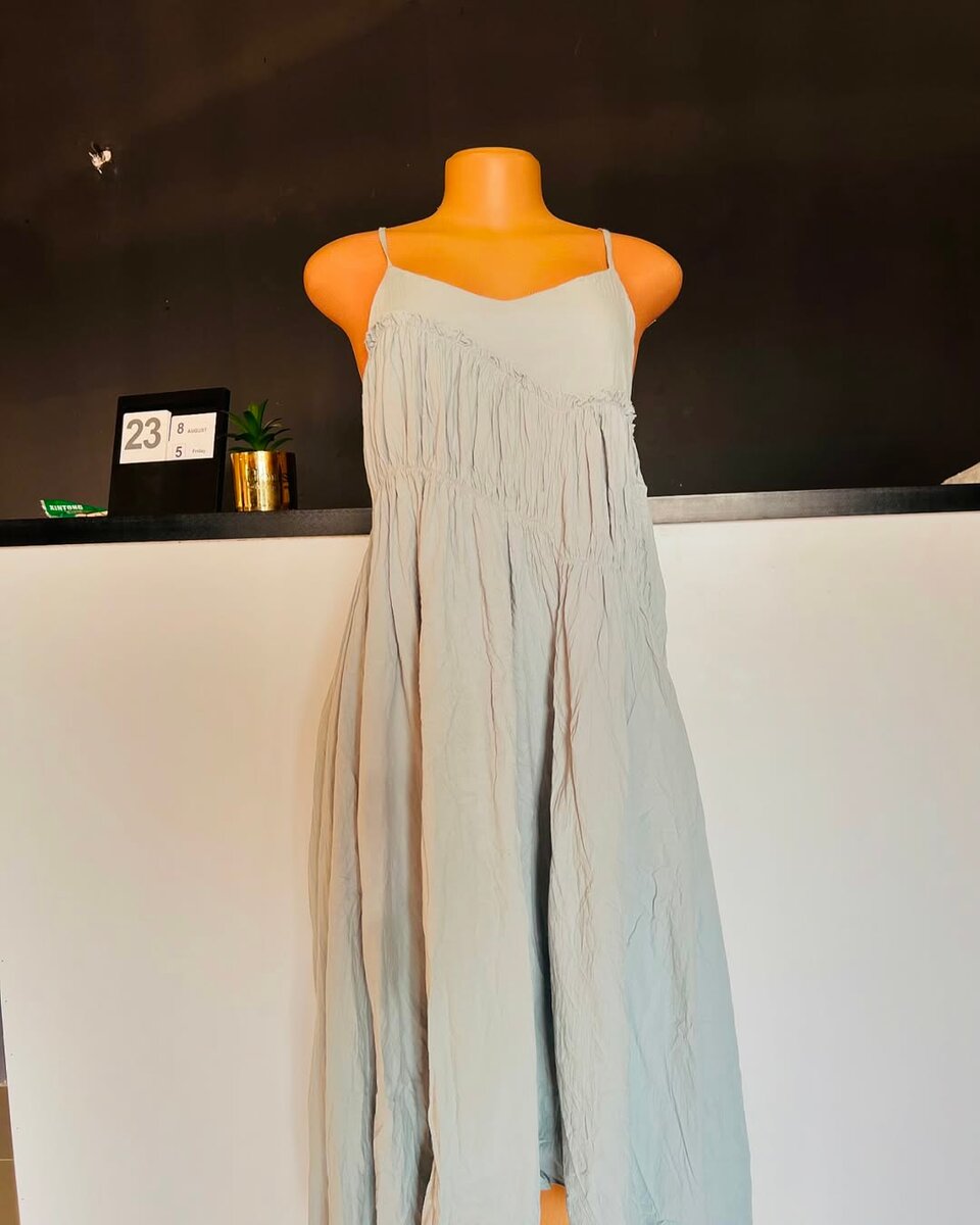  women's beautiful dress Medium