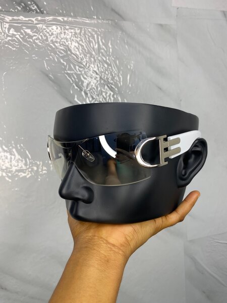 Lunettes de soleil stylées