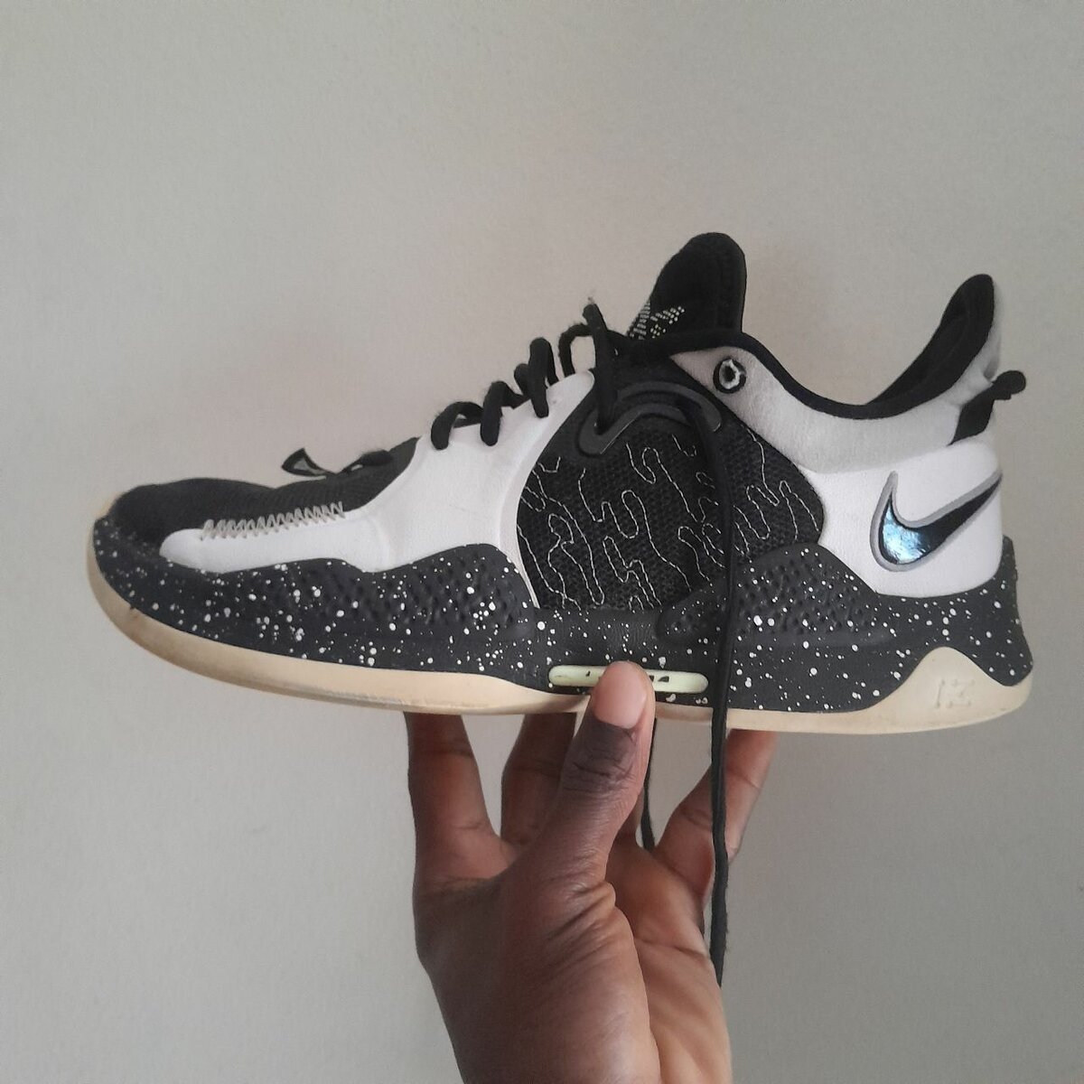 Baskets élégantes et résistantes