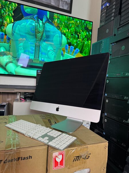 2019 Apple iMac i5 4K Retina Display