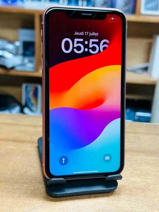 iPhone XR Corail 64 Go