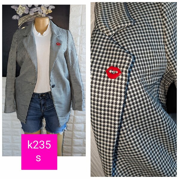 Beautiful and stylish women's jacket