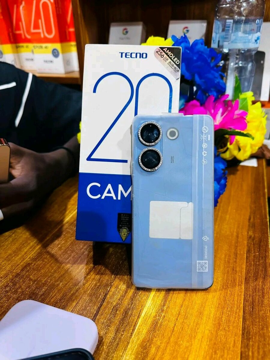 Tecno Camon 20 - Smartphone