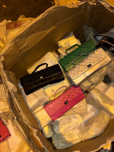 Clutch à Main Élégant et Coloré