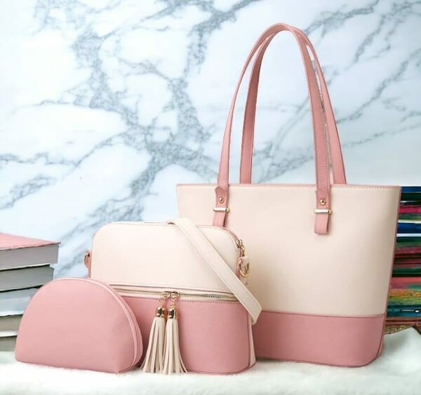 3 Piece Bag in 2500 Rs With Delivery..