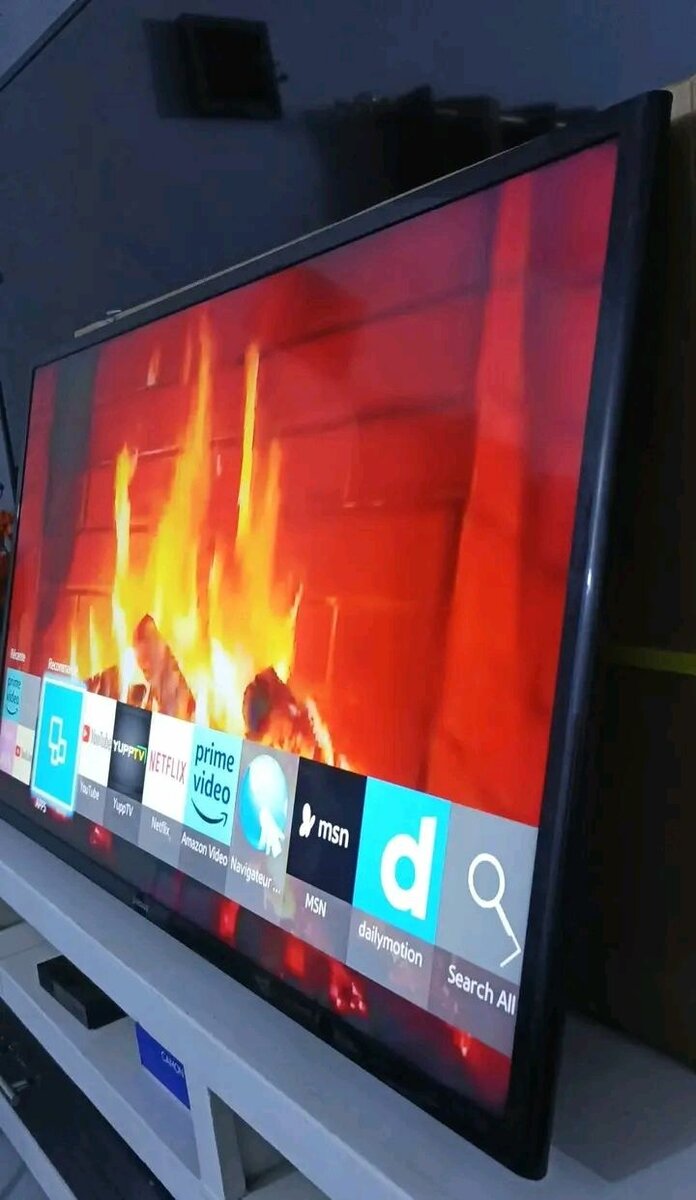 Téléviseur LED Smart TV 32 pouces