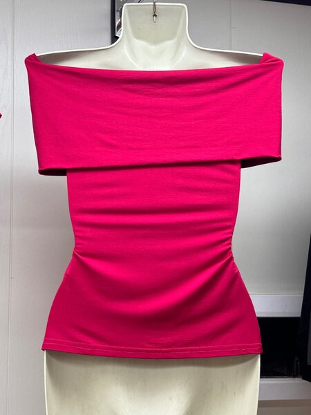 Топ с открытыми плечами