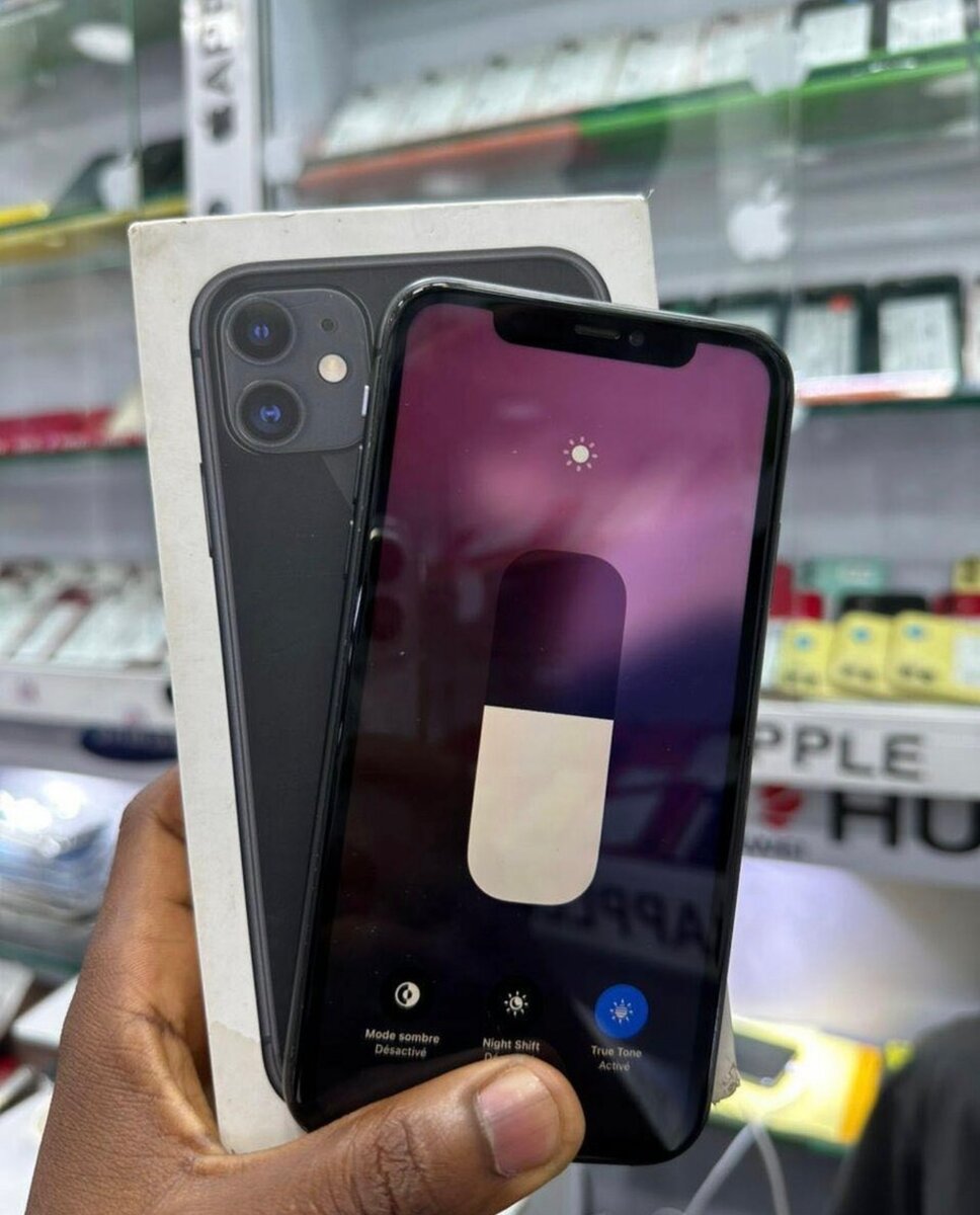 iPhone 11 d'occasion débloqué