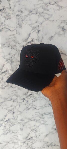Casquette brodée Tigre