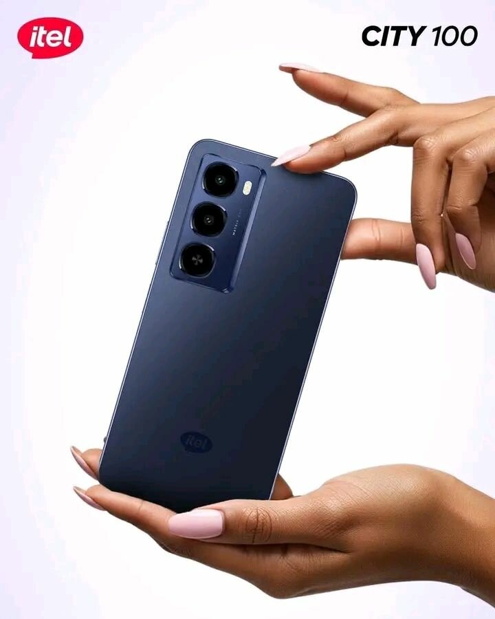 Smartphone Itel à triple caméra