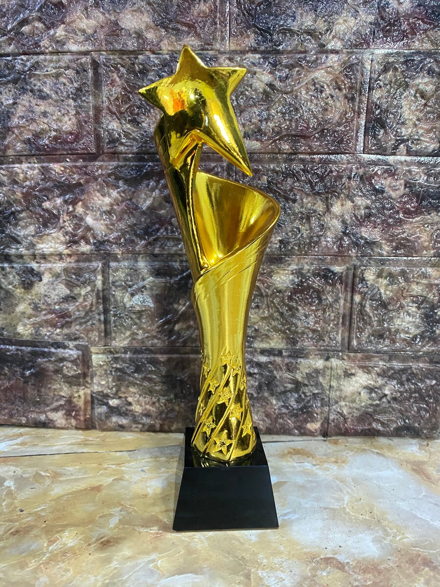 Trophée Doré Personnalisable