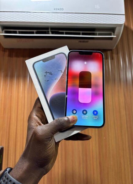 iPhone élégance bleu 128Go