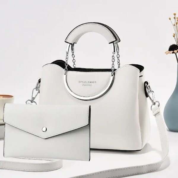 Sac à main élégant avec pochette