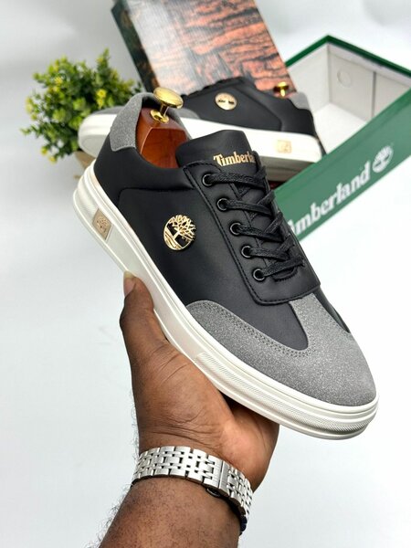 Fashion shoes