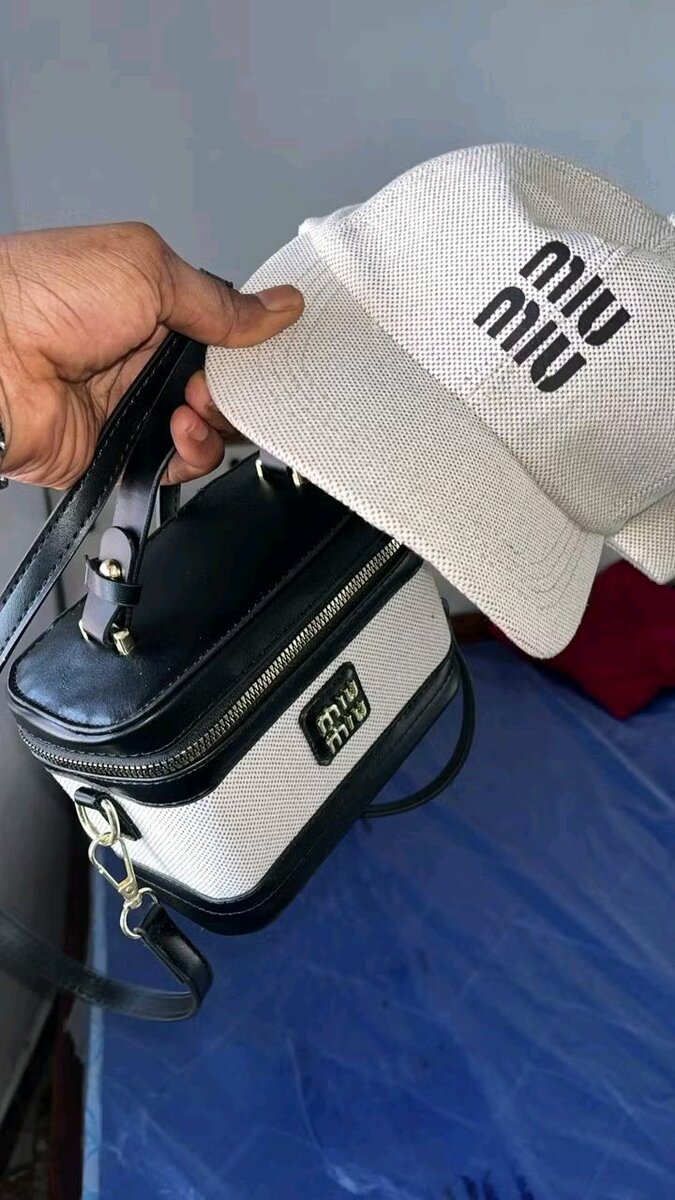 Casquette et Sac Miu Miu