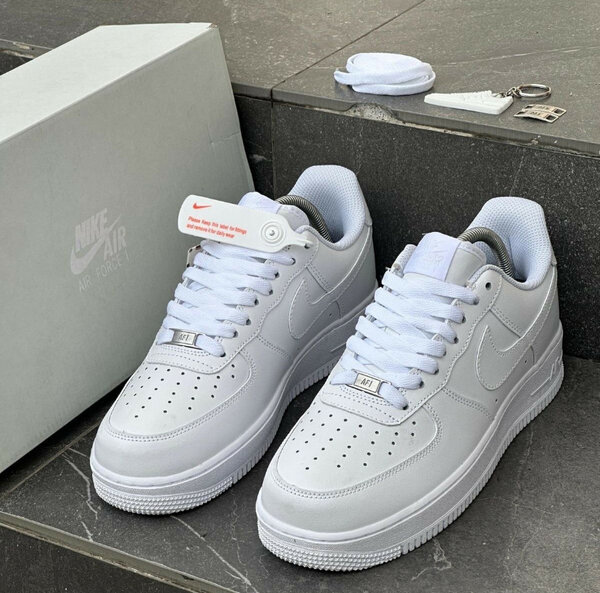 Baskets blanches confortables