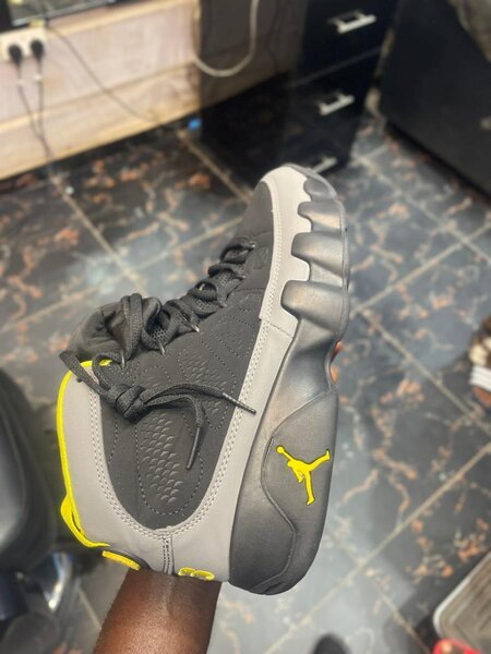 Jordan 9 retro