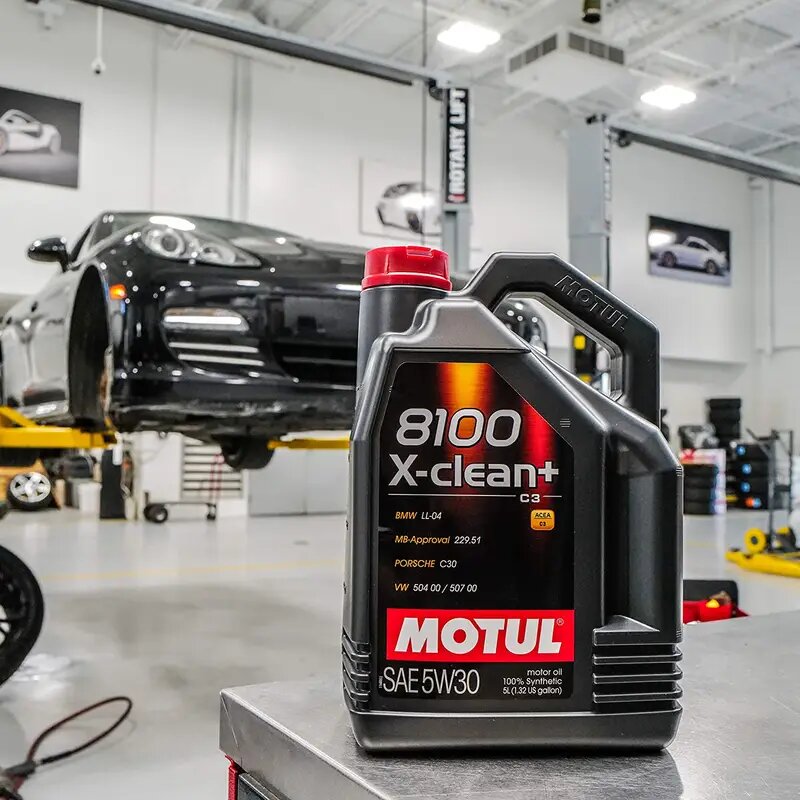 Motul Motor oil