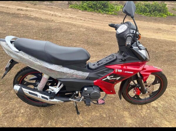 Moto sportive X1
