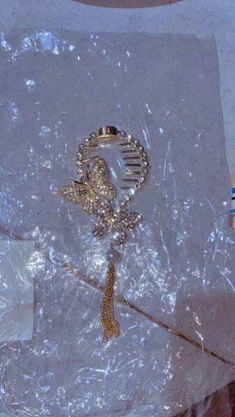 Peigne à cheveux papillon élégant