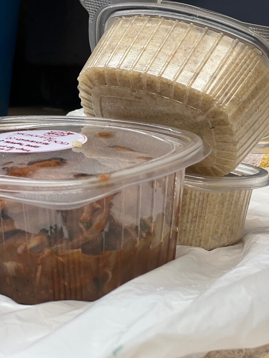 Pattes de poulet et gésiers