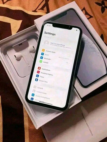 iPhone xr 128gb