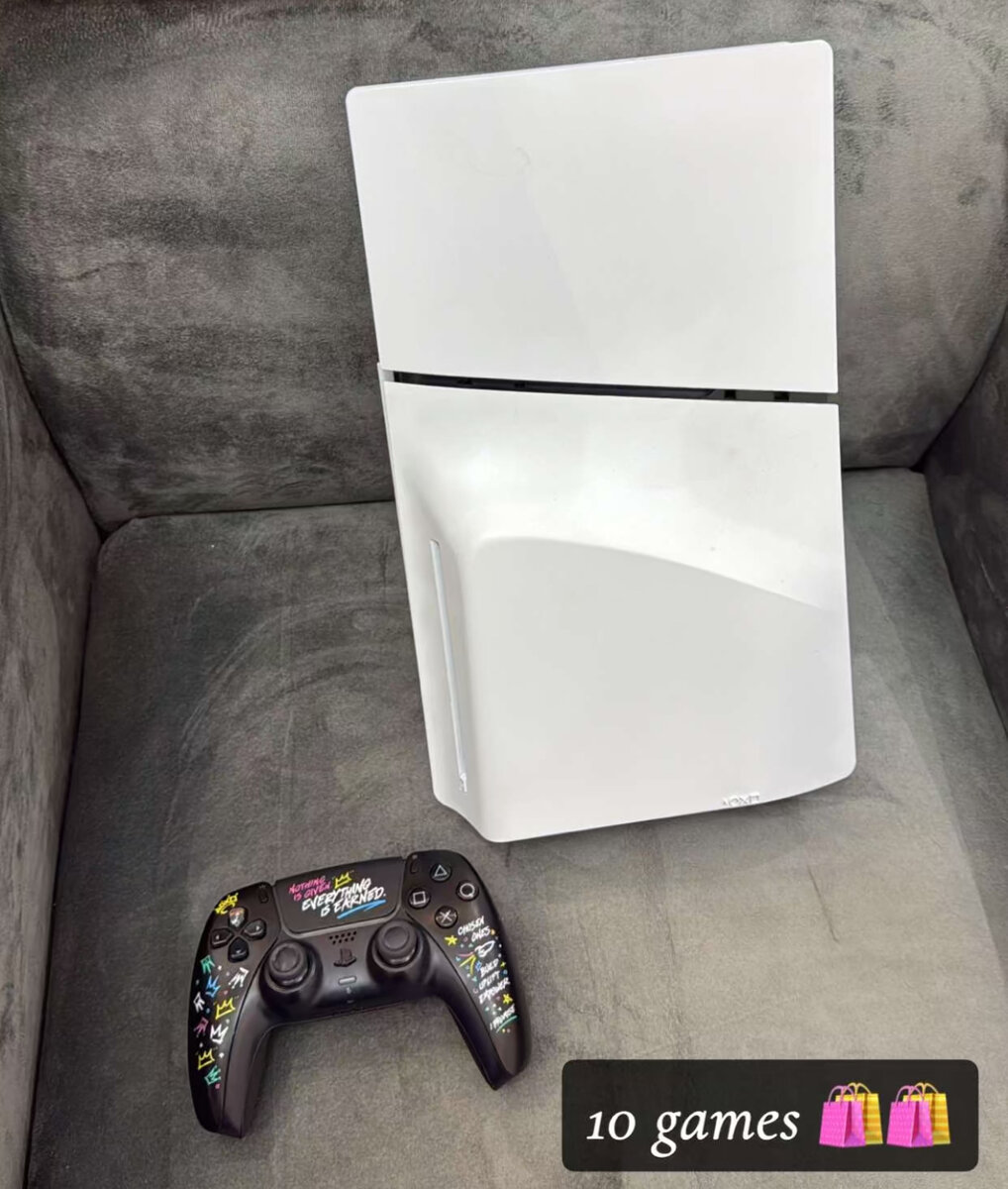 Ps 5 slim one controller with 10 game