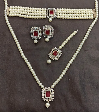 Beautiful Mala and chokar Pendant Formal Jewellery set
