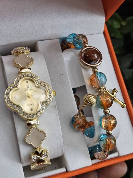 Montre stylée pour les filles