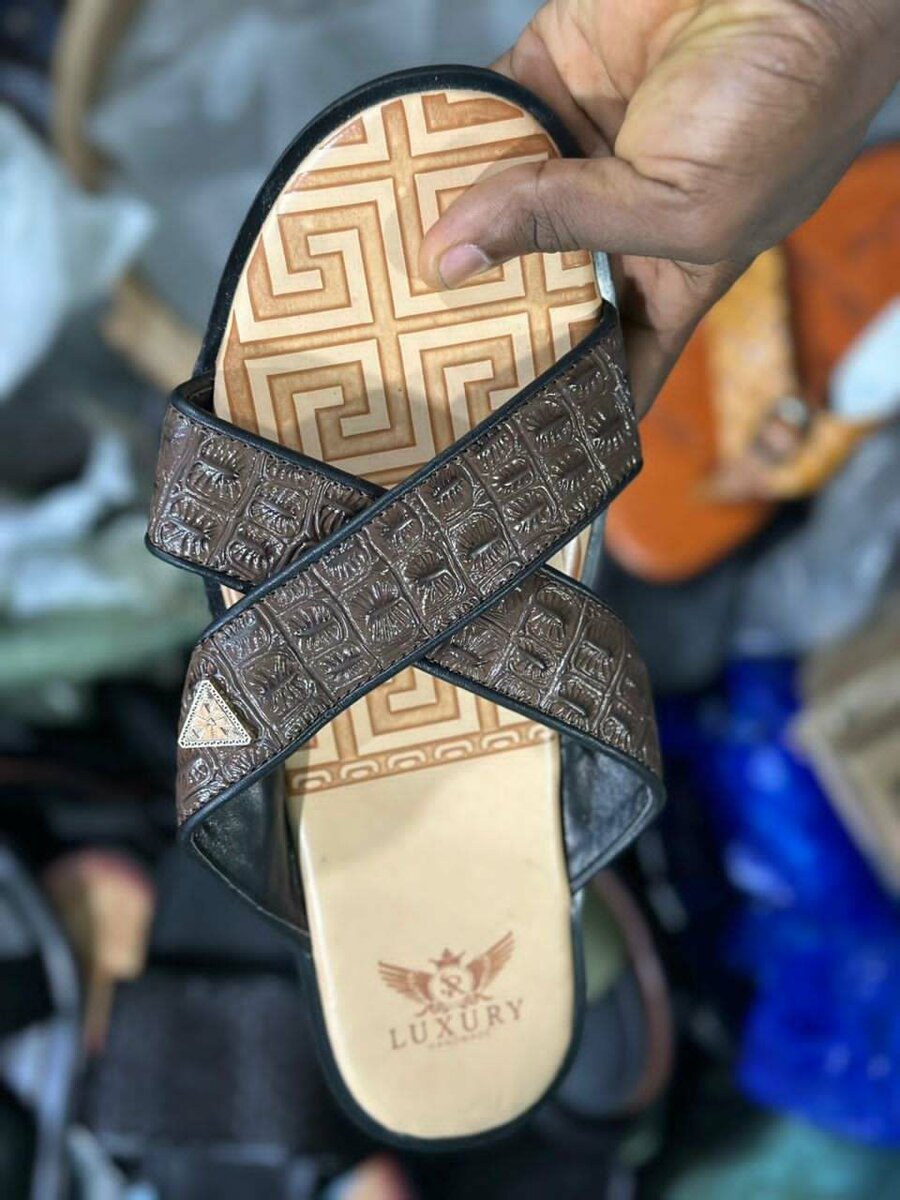 Sandales en cuir homme élégantes