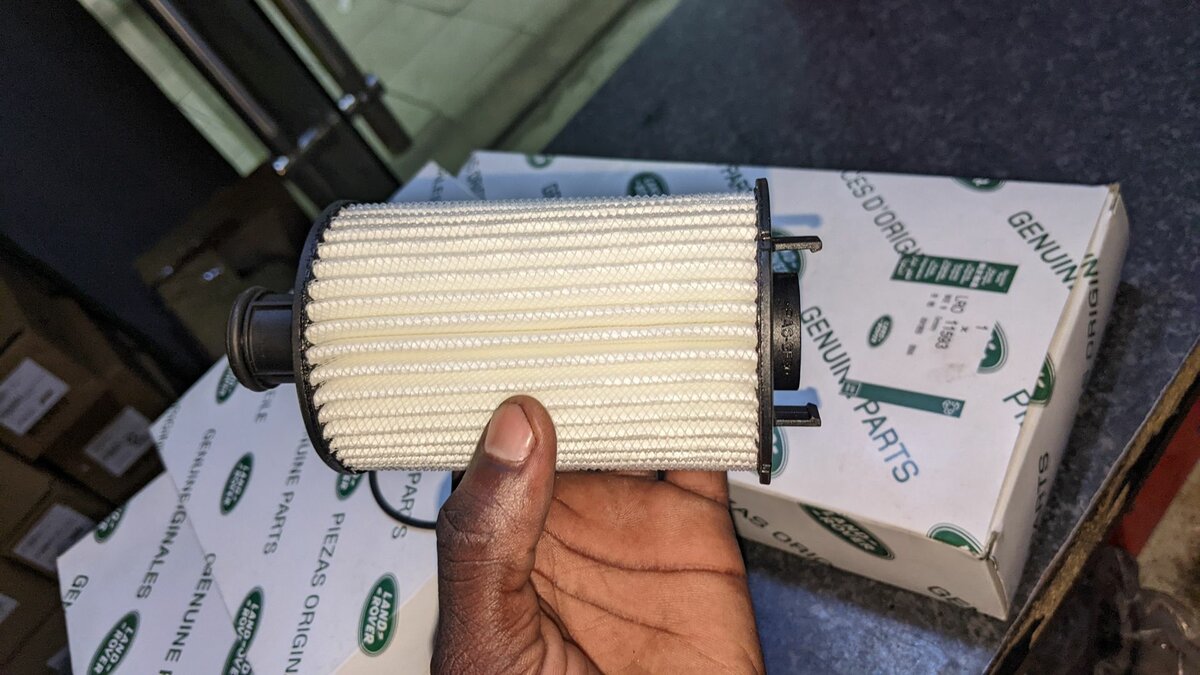 Petrol Engine Oil Filter For RANGE ROVER SPORT SVR V8 2020