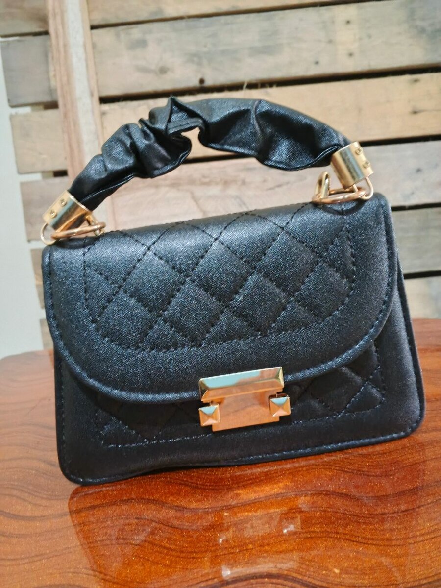 Sac à main élégant matelassé