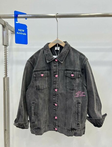 Veste en jean noire tendance