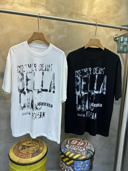 T-shirts imprimés modernes