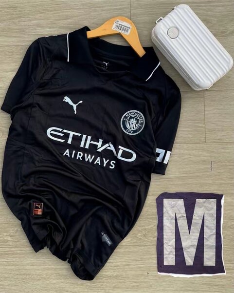 Maillot de football noir homme