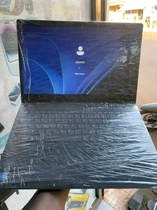 Ordinateur Portable Lenovo