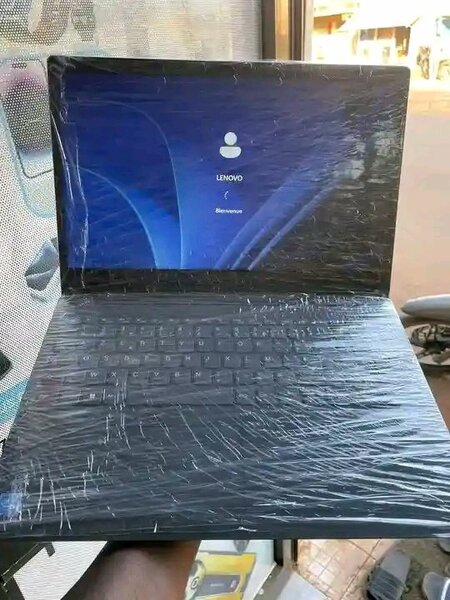 Ordinateur Portable Lenovo