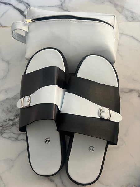 Sandales élégantes avec pochette