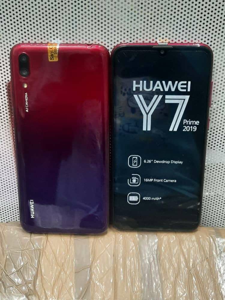 Huawei Y7 Prime 2019 Smartphone