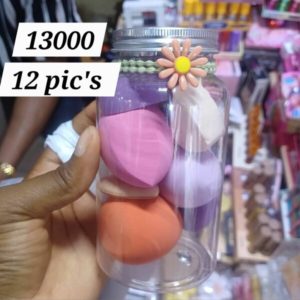 Makeup Sponge Set in Jar