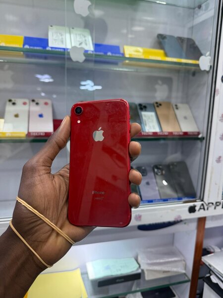 iPhone XR Rouge 64giga